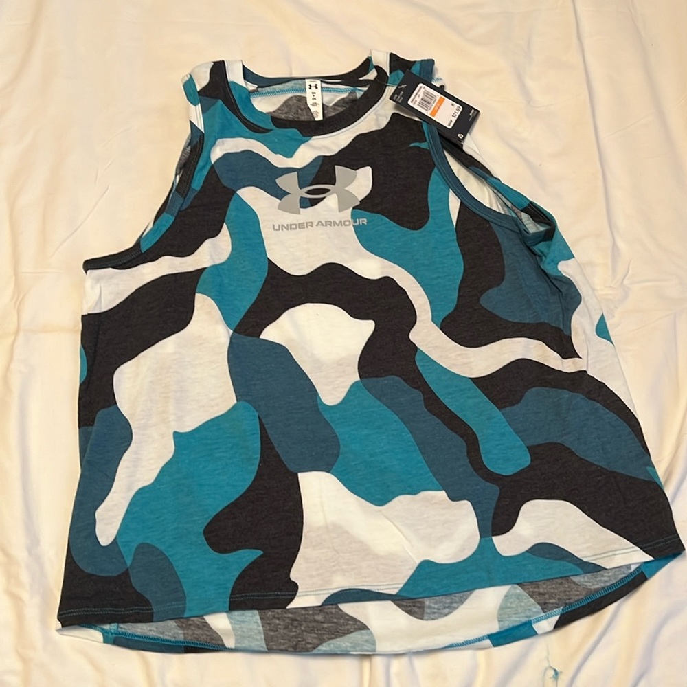 NWT Under Armour women tank top size small